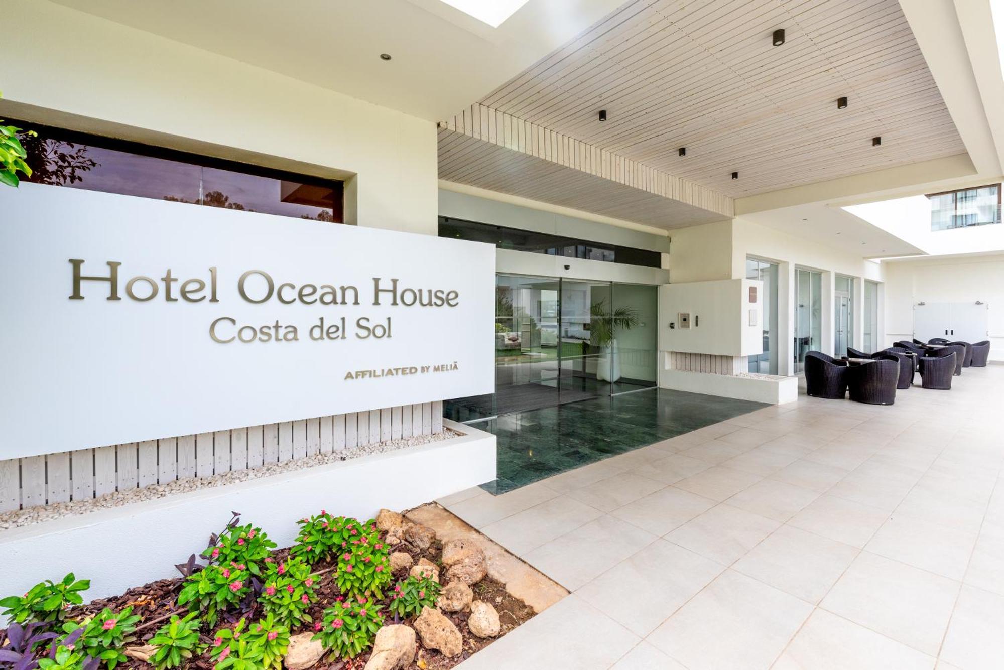 Wintowinrentals Executive Apt In Ocean House Complex Torremolinos Exterior foto