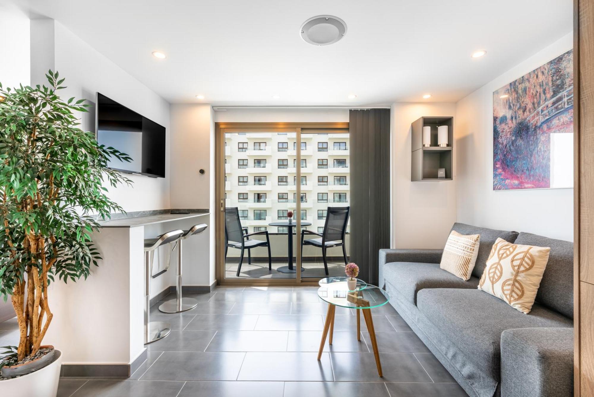 Wintowinrentals Executive Apt In Ocean House Complex Torremolinos Exterior foto